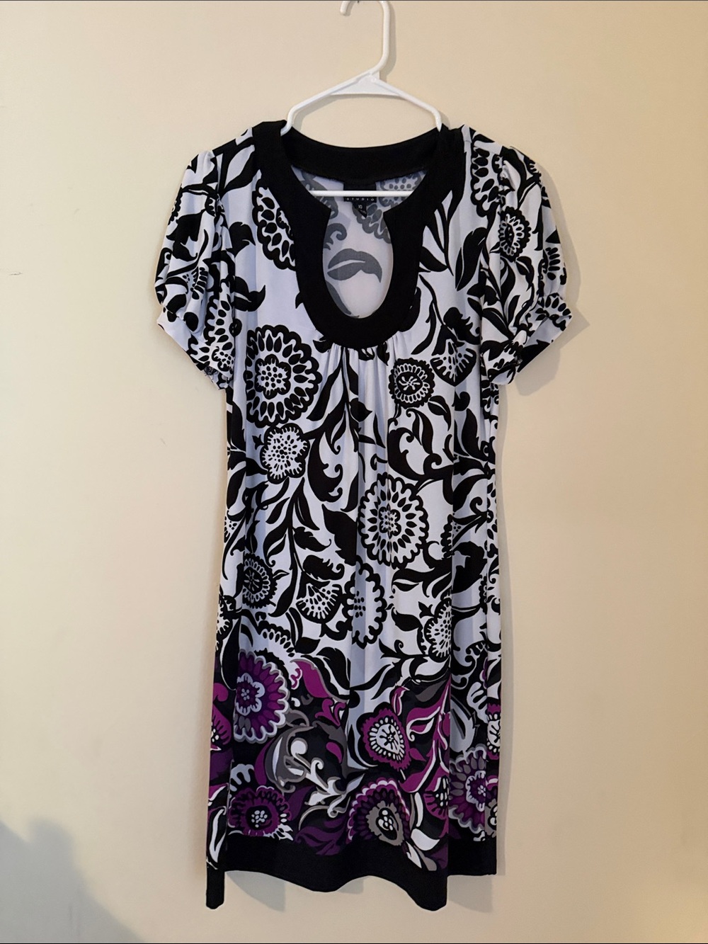 Enfocus Studio Black White and Purple Floral Short Sleeve Dress